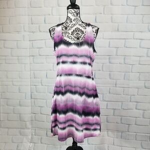 Tehama stretch knit size large geo print dress